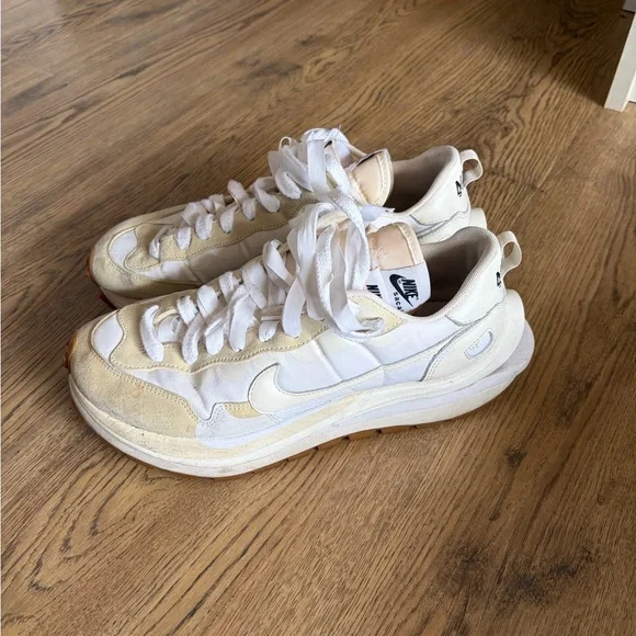 NIKE x sacai vaporwaffle white tan size 9.5